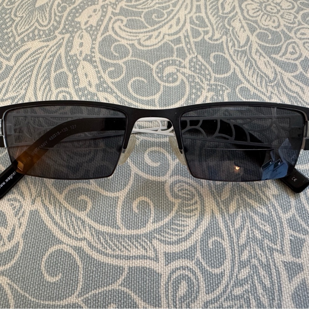 Stylish Black Sunglasses